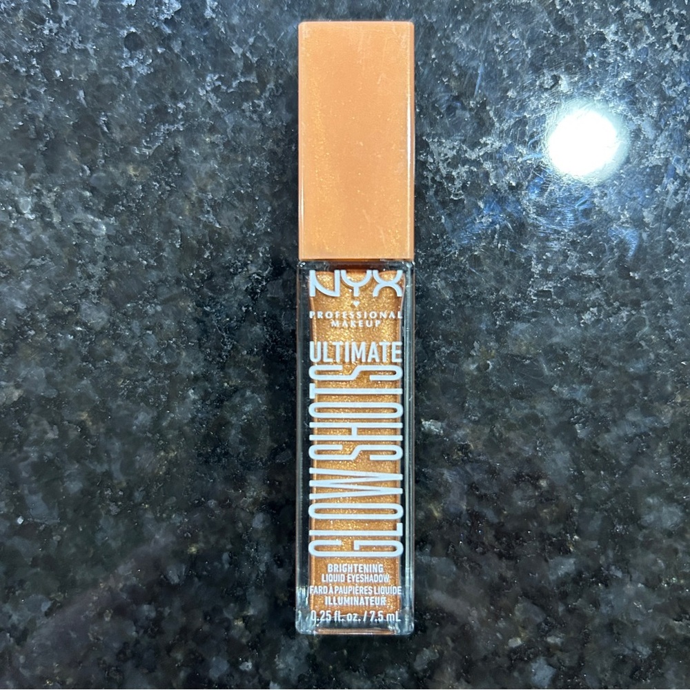Ultimate Glow Shots Brightening Liquid Eyeshadow - Wow Cacao